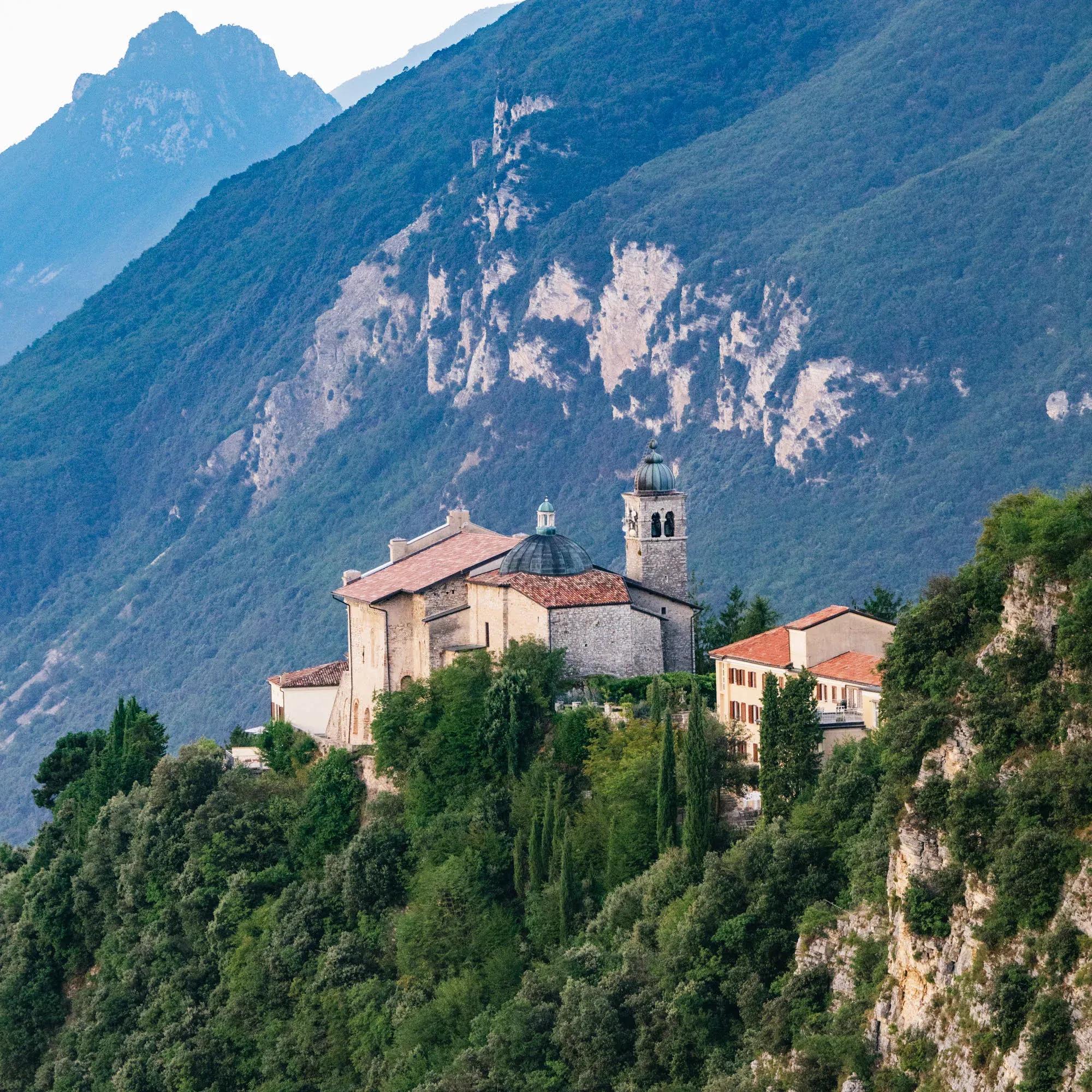 santuario-di-montecastello-la-storia-oltrebrescia