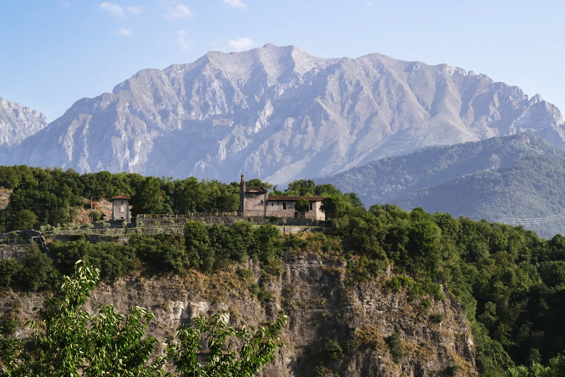 eremo-dei-santi-pietro-e-paolo-bienno-paesaggio-naturale-oltrebrescia
