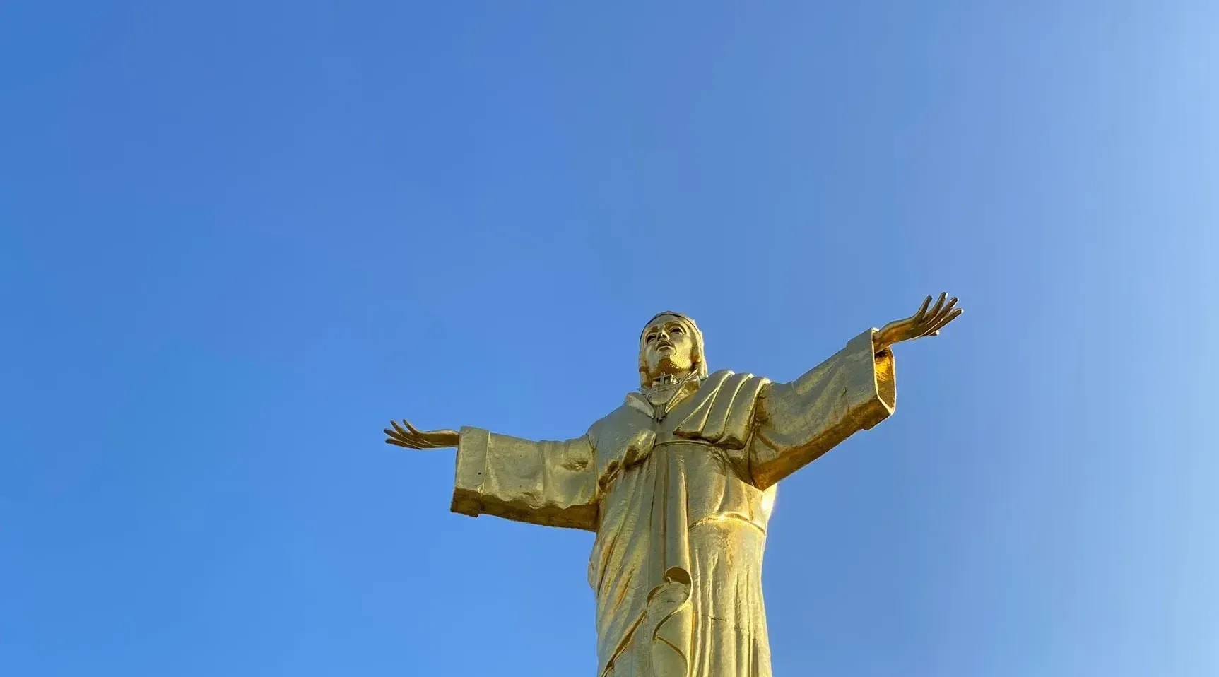 cristo-re-statua