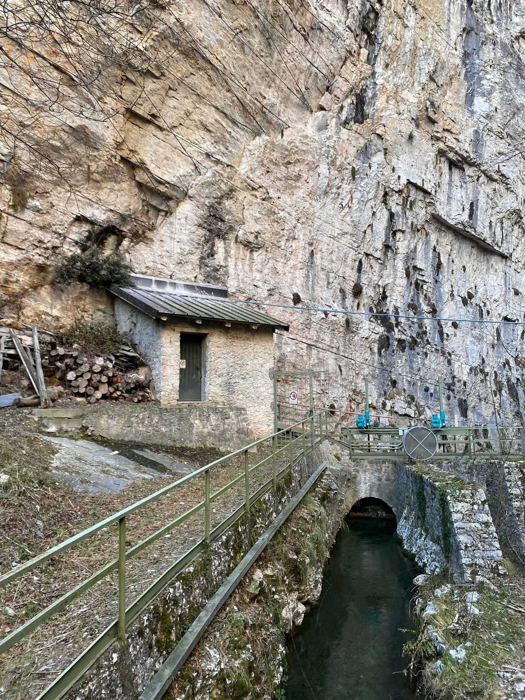 escursione-a-campione-casetta-in-montagna