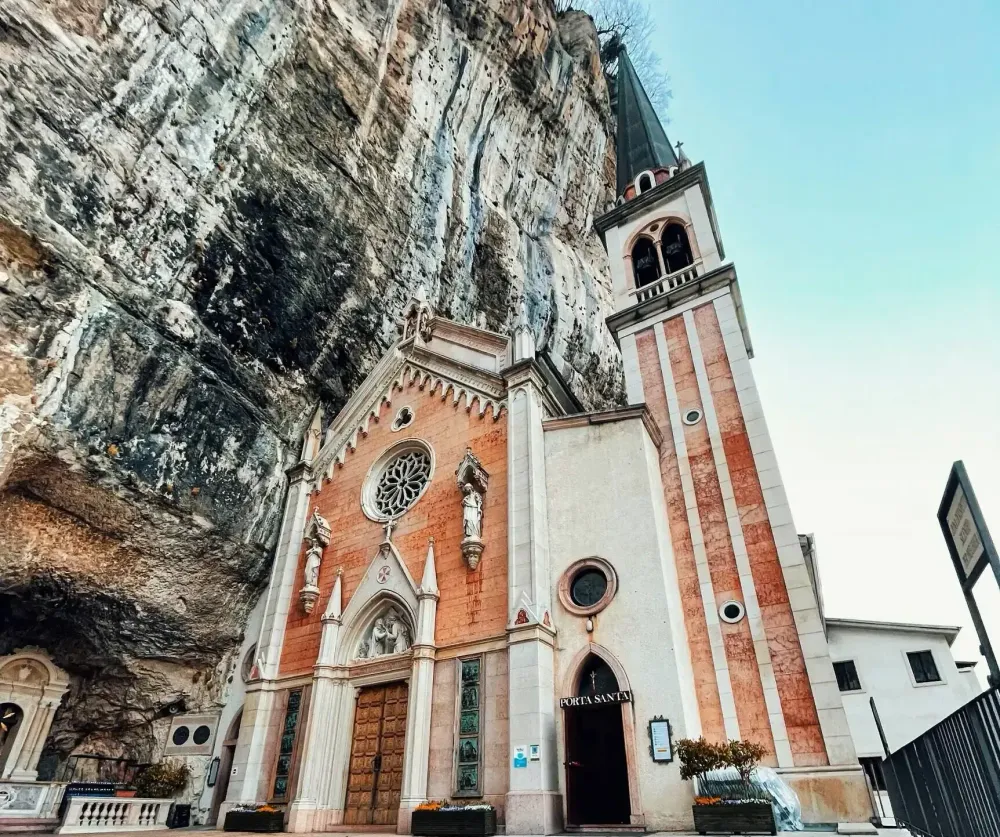 santuario-madonna-della-corona-brescia