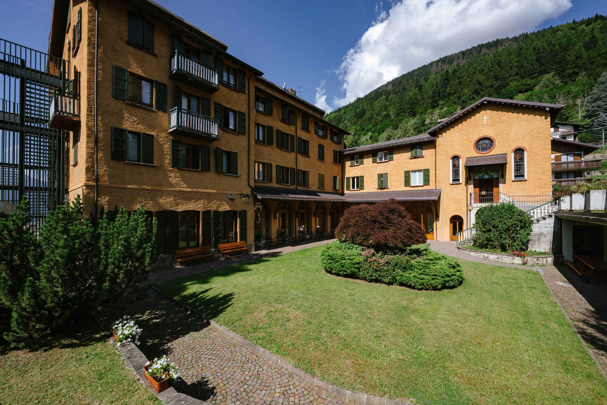 villa-luzzago-ponte-di-legno-oltrebrescia