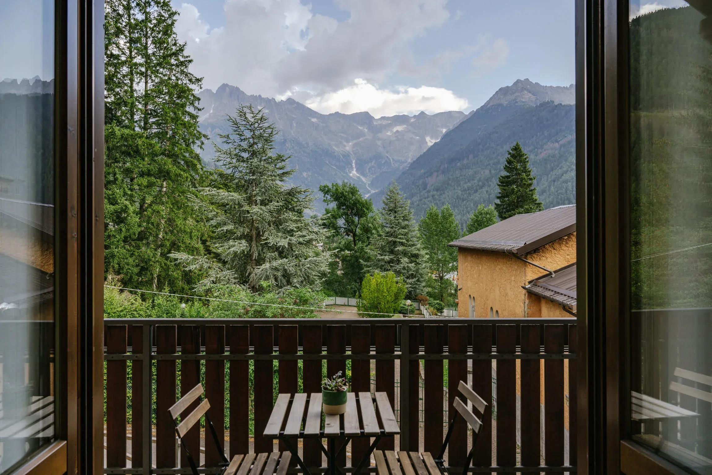 villa-luzzago-ponte-di-legno-vista-panoramica-oltrebrescia