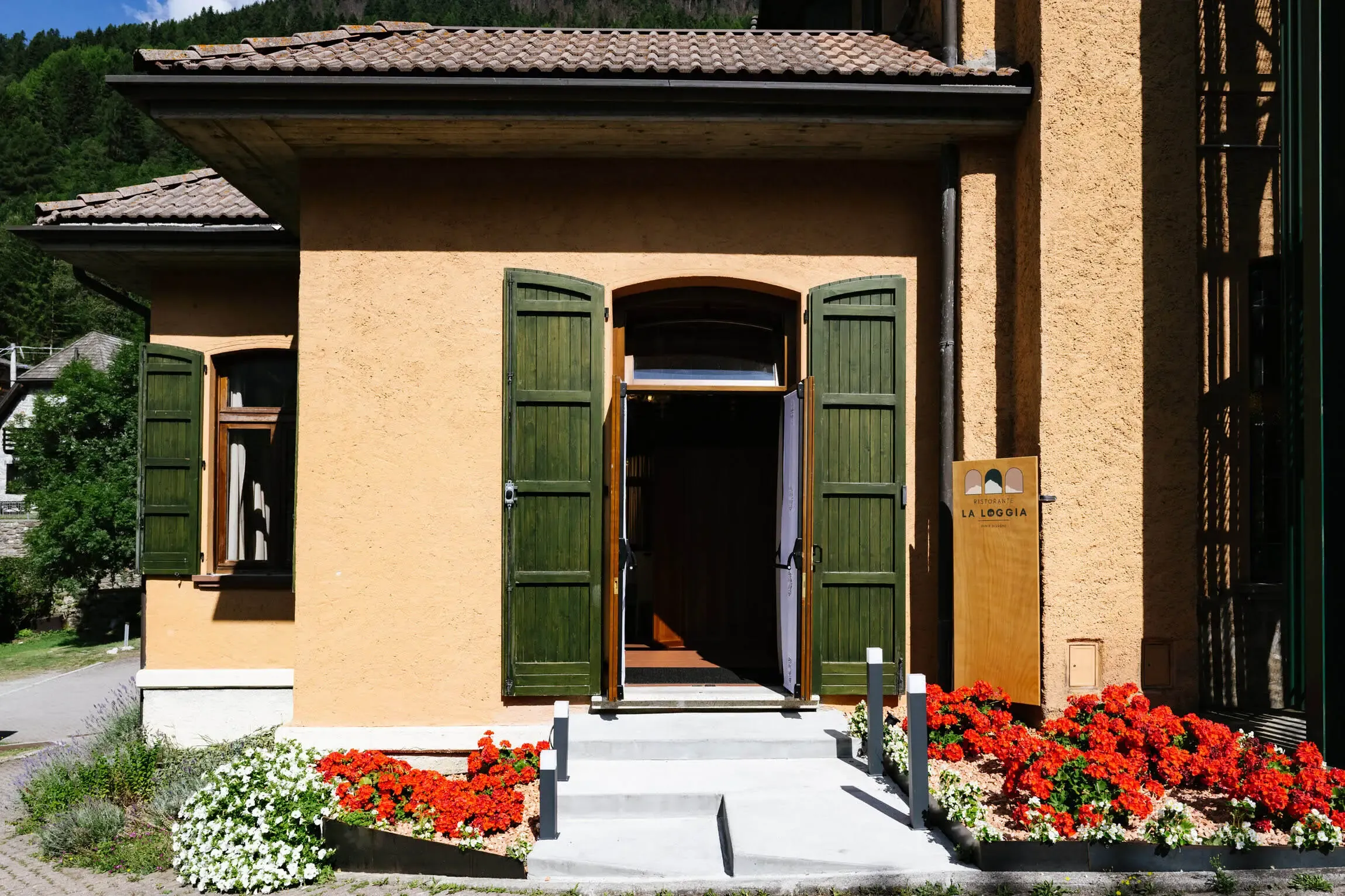 villa-luzzago-ristorante-la-loggia-aperto-a-pranzo